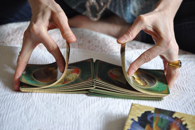Book an Intuitive Reading with Julie Rosenthal and leave with clarity!